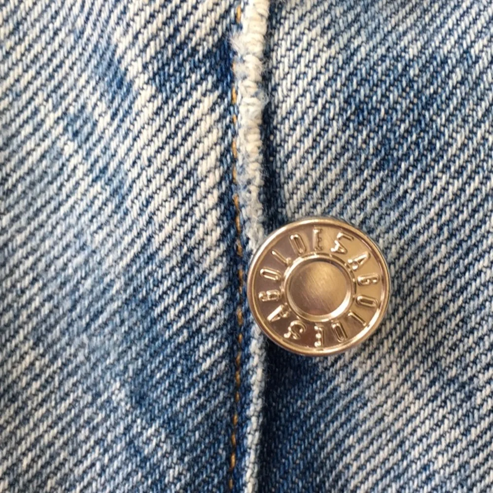 AGOLDE Parker Cut-Off Shorts - Picture 8 of 10
